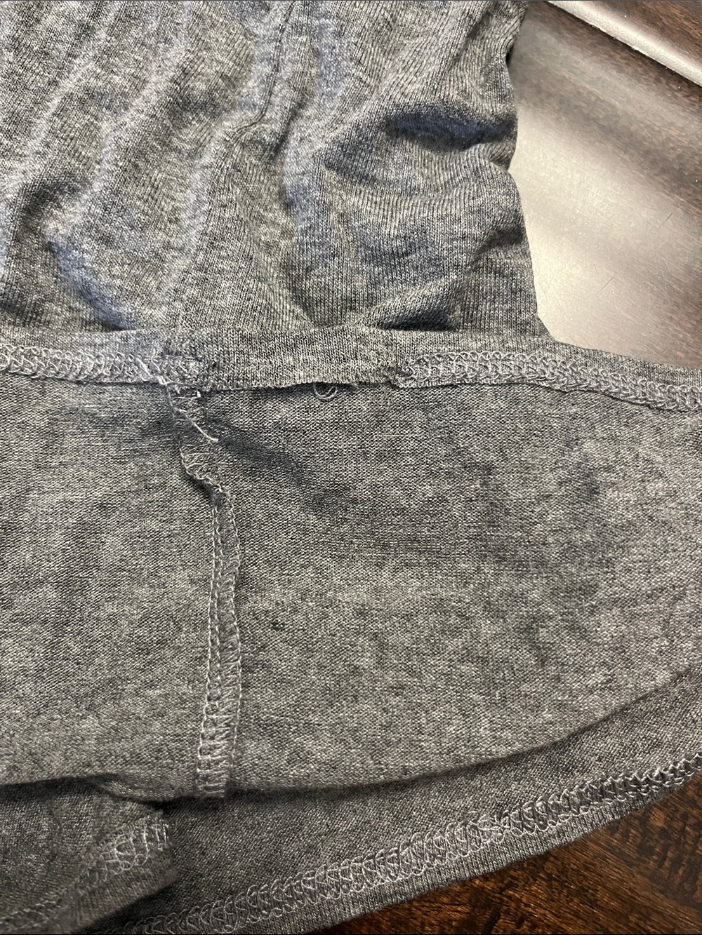 Gray v-neck t-shirt - Picture 4 of 4